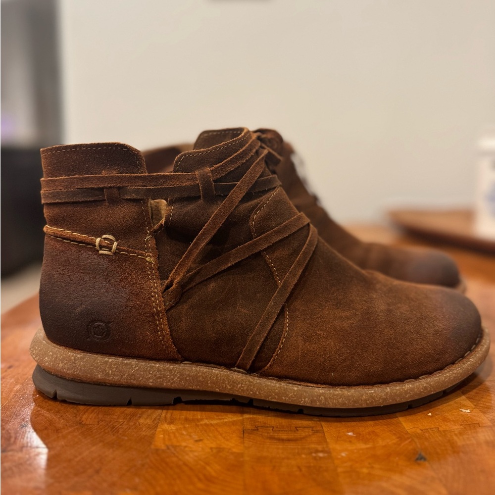 Born Tarklin Distressed Suede Leather Ankle Boots Shoes Brown Ginger #651